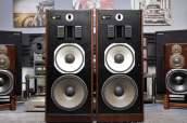 JBL L220